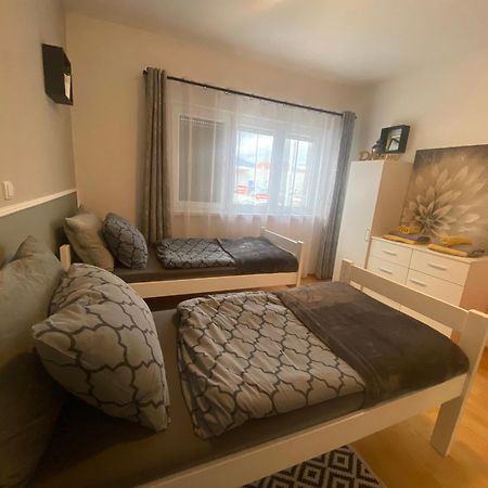 Apartman El Ogulin Exterior foto